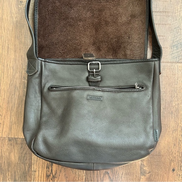 RUGBY NORTH AMERICA brown leather crossbody messenger bag